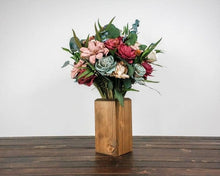 Load image into Gallery viewer, Hazel Finished Bouquet