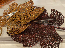 Load image into Gallery viewer, Glitter Leaf Clip
