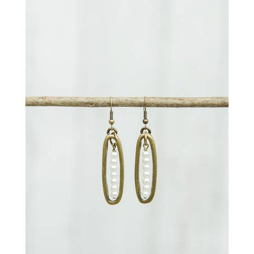 Skinny Oval with Pearl Earring - GoldenLadderInteriors
