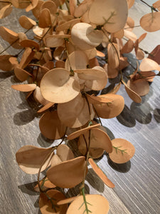 Tan Round Leaf Pick - GoldenLadderInteriors