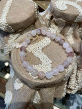 Load image into Gallery viewer, Beaded Jewlery - Ihana Creations
