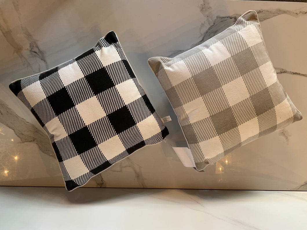 Buffalo Plaid Pillow - GoldenLadderInteriors