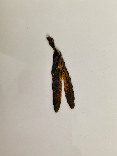 Metal Double Feather Embellishment - GoldenLadderInteriors